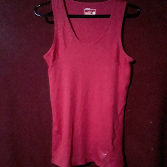 Puma Women's Tank Top/Muscle Teeshirt - Picture 3 of 10